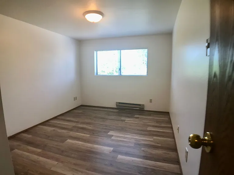 Kelsey House Apartments — Photo 12