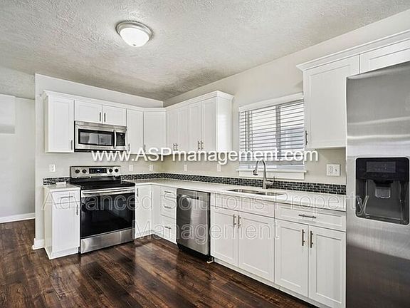 5th image of 321 E Sherman Ave