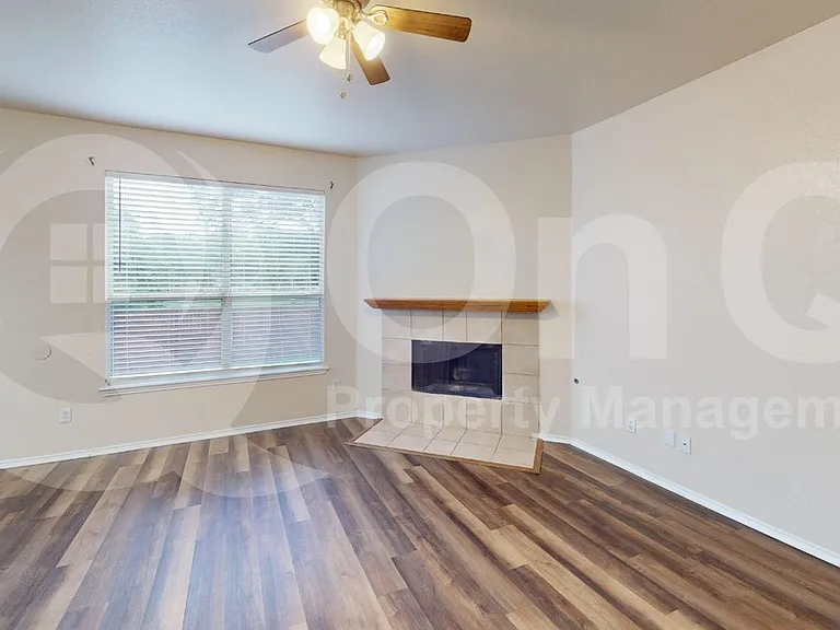 4009 Apple St — Photo 7
