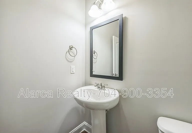 1016 Ridgehaven Rd — Photo 34