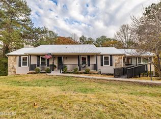 1484 Hillvale Rd, Louisville, TN 37777