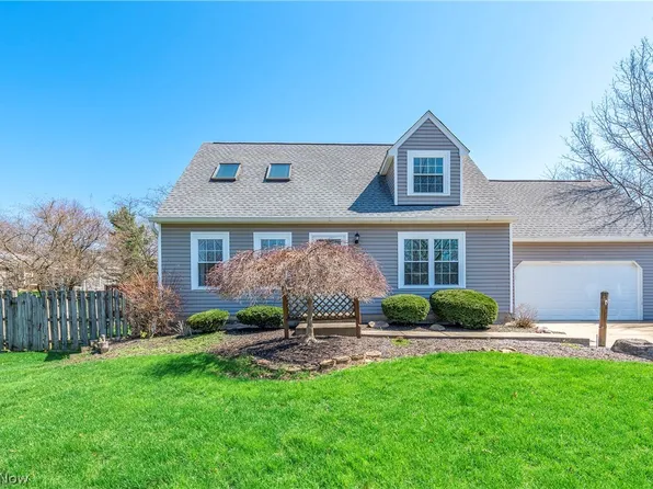 14526 Cross Creek Ln, North Royalton, OH 44133