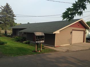 737 Woodland Dr SE, Forest Lake, MN 55025