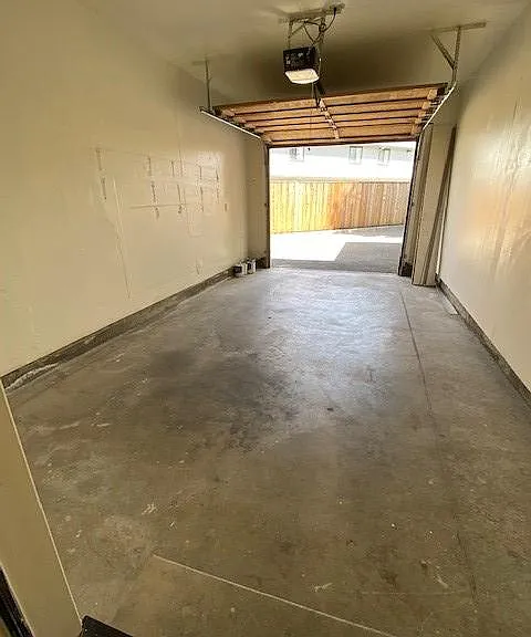 1712 Washington St #12 — Photo 9