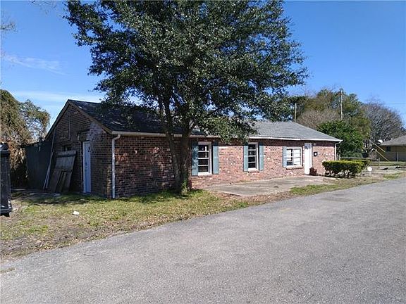 2nd image of 1833 Wagner St