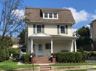 13 Mackey Ave, Pt Washington, NY 11050