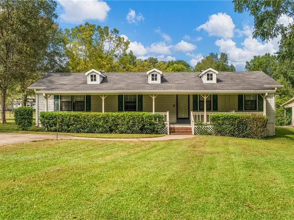 1955 Lee Road 242, Smiths Station, AL 36877