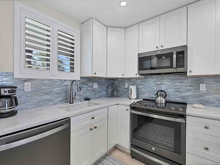 500 S Washington Dr #6B — Photo 9