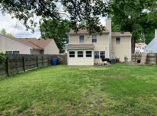 1408 Debbs Ln, Chesapeake, VA 23320