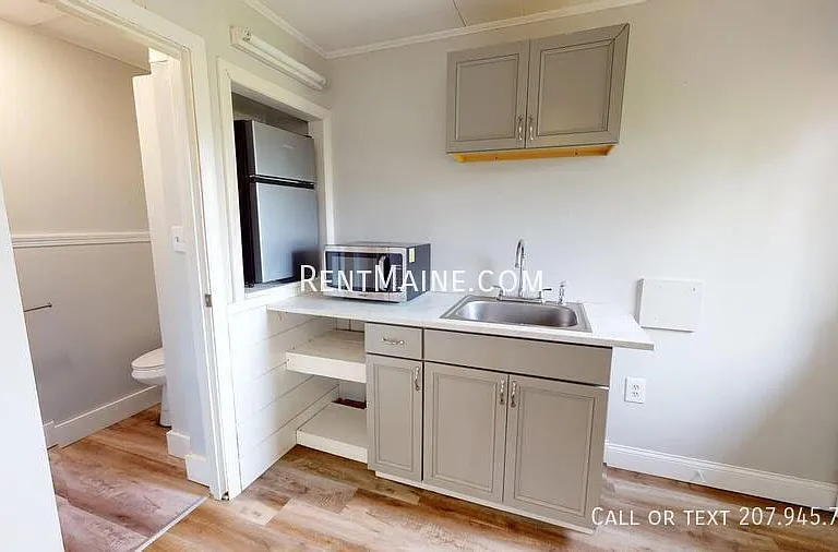 18 Main Rd #22 — Photo 1