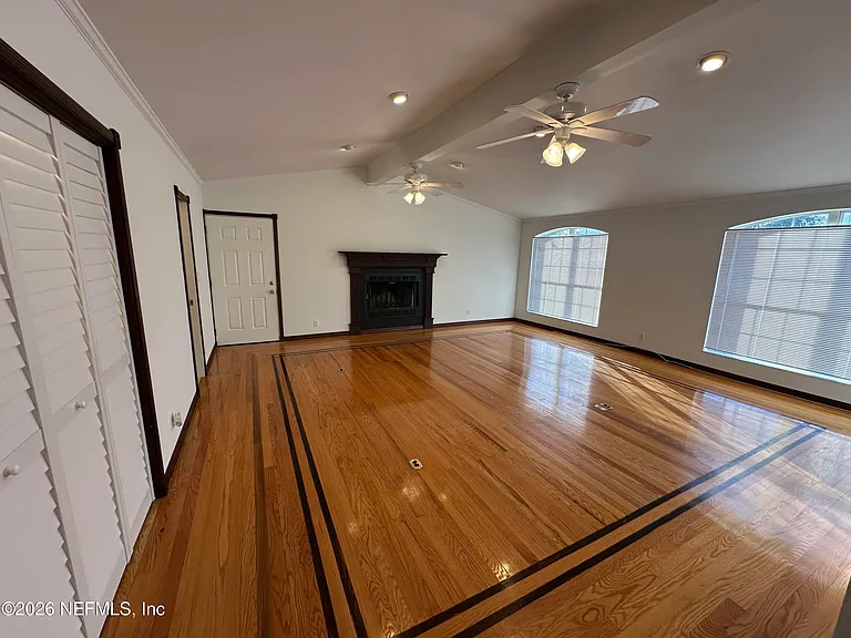 4690 Homestead Rd — Photo 5