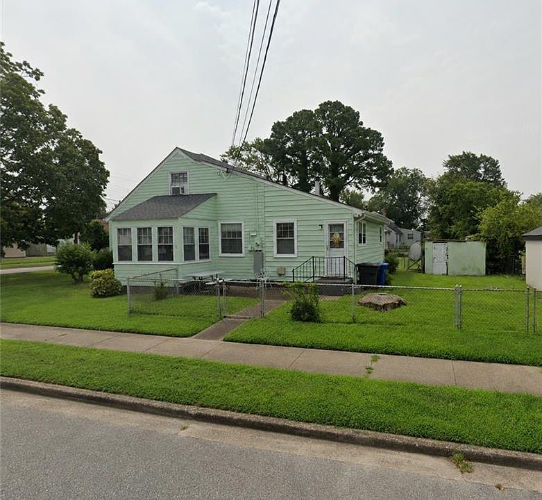 1st image of 1100 17th St