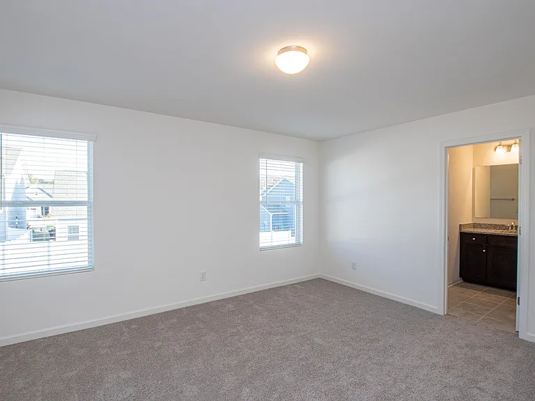 7030 Duncan Acres Dr — Photo 11
