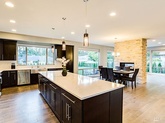 5th image of 9614 Lake Steilacoom Dr SW