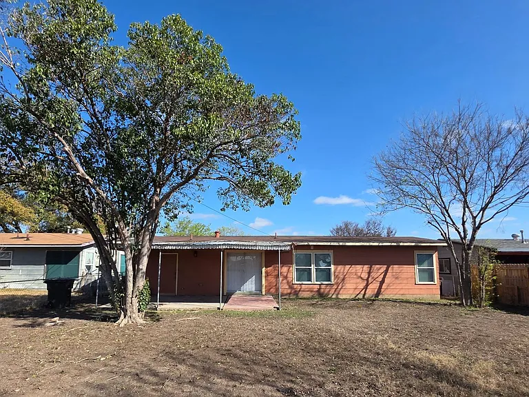 226 Antrim Dr — Photo 29