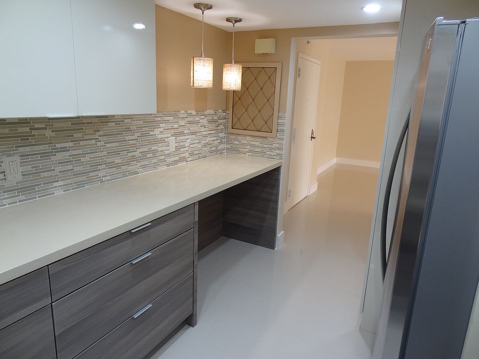 1st image of 600 Biltmore Way APT 218