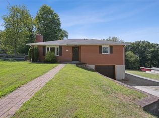 2521 Hopkins Church Rd, Sewickley, PA 15143