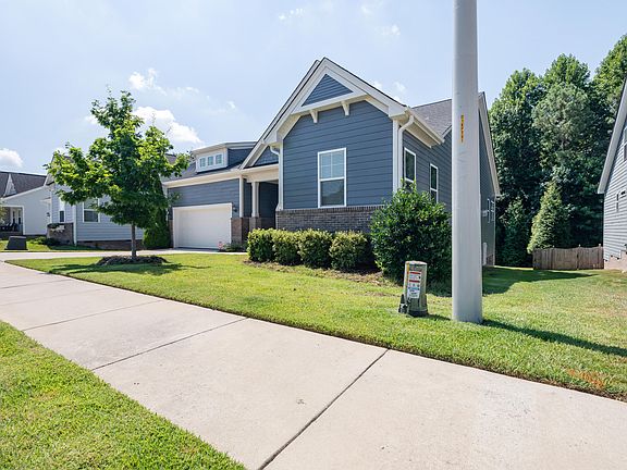 3rd image of 290 Rhoda Lilley Dr