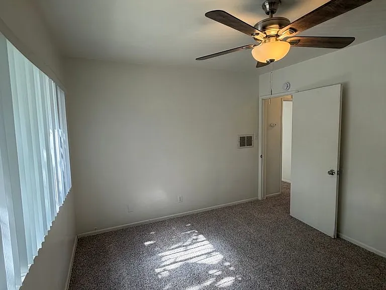 Ramona — Photo 22