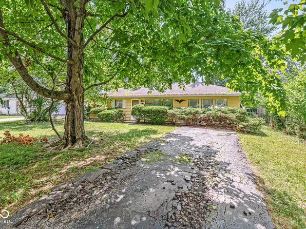 34 Crestwood Dr, New Whiteland, IN 46184