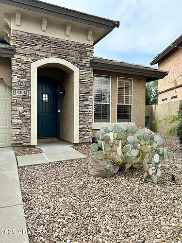 43014 N Hudson Ct Photo 1
