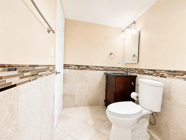14421 N Kendall Dr #0 — Photo 11