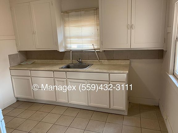 4th image of 3264 E Mono Ave