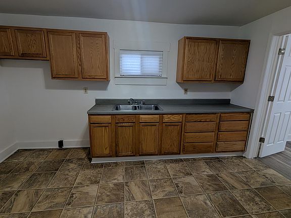 4th image of 3423 Virginia Ave