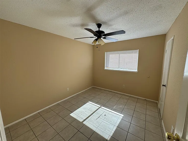 7430 Lobera Dr — Photo 7