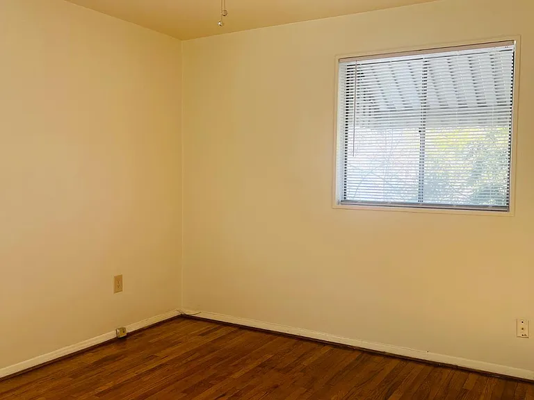 4901 Fitch Pl NE — Photo 23
