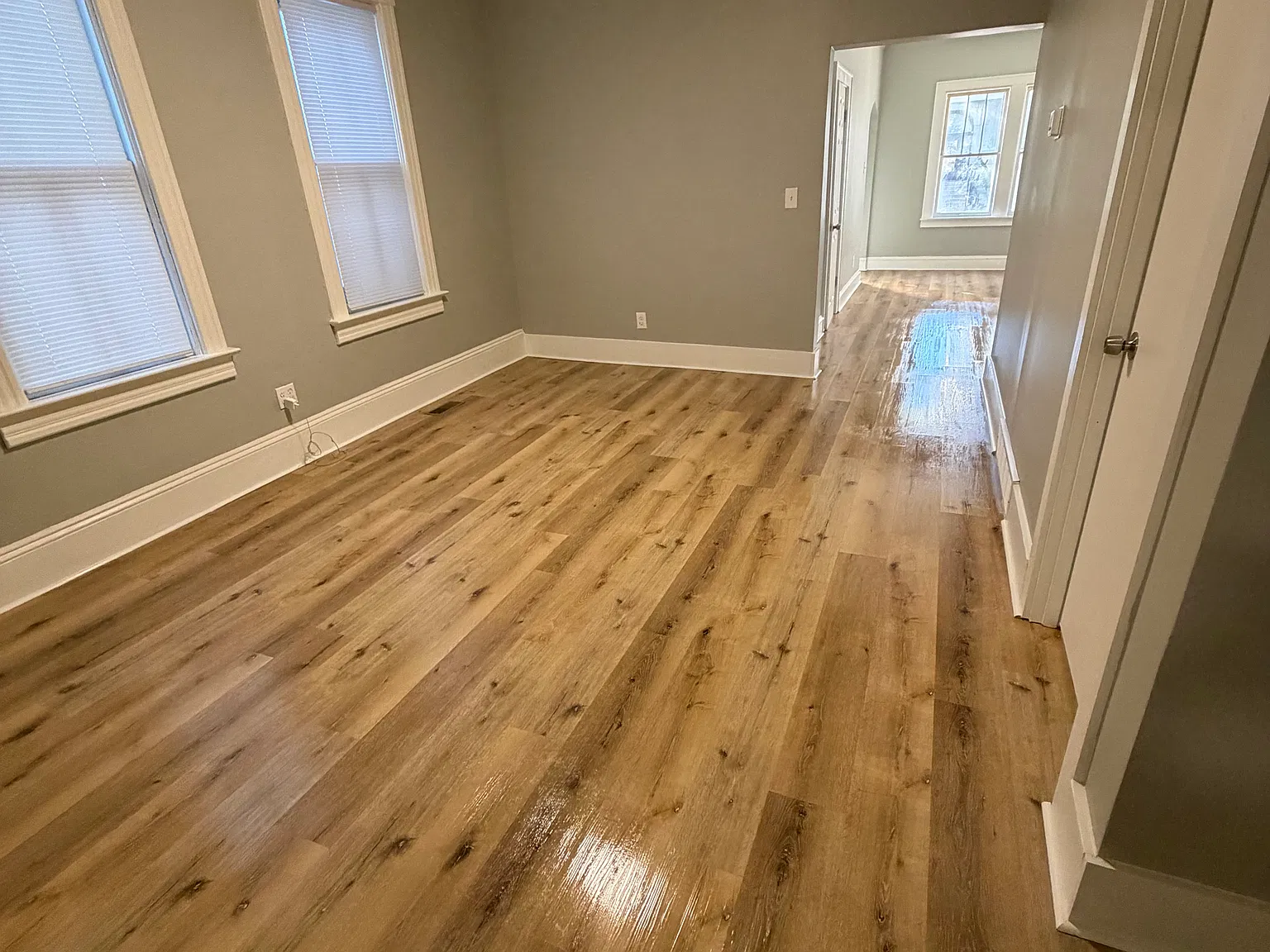 3 bed, 1067 sqft, $2,300 — Photo 4
