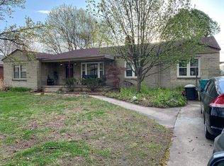 1346 S Kentwood Ave, Springfield, MO 65804