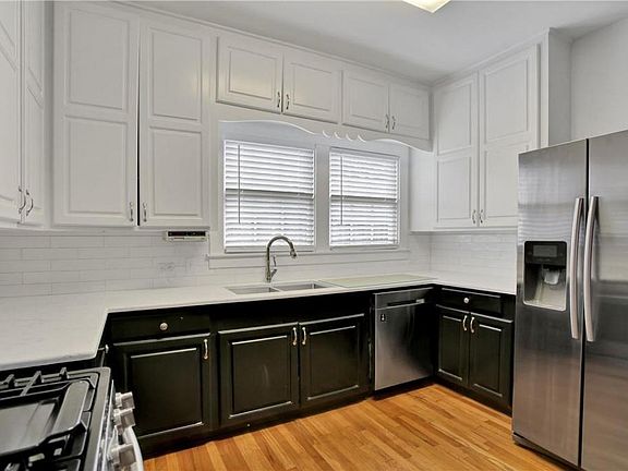 5th image of 410 W Sallier St