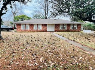 248 Rosemary Ln, Prattville, AL 36066
