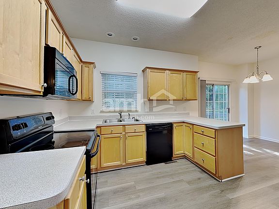 3rd image of 5385 Angel Oaks Dr