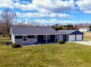 637 Grove City Rd, Slippery Rock, PA 16057