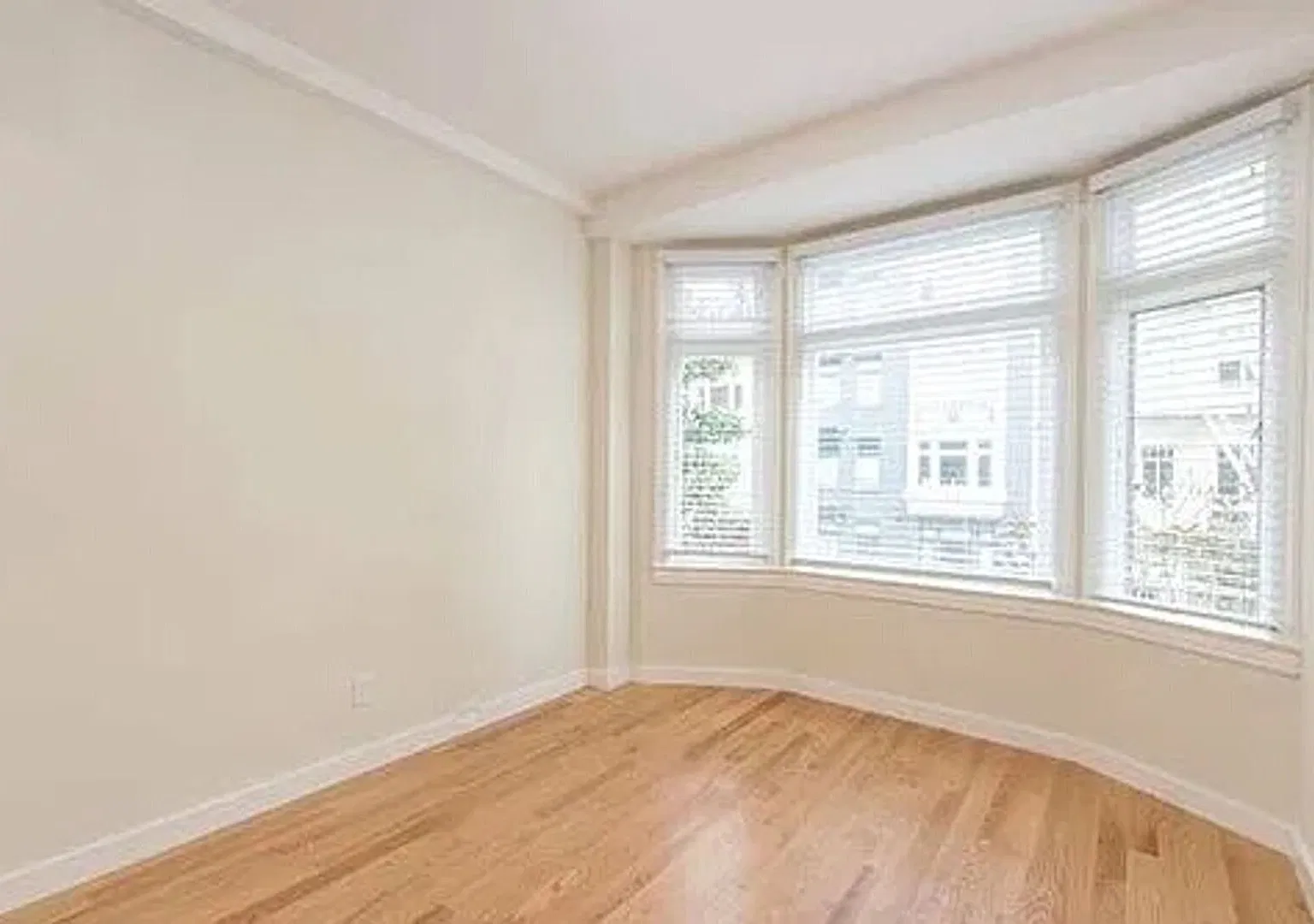 Bright & Updated 1-Bedroom in Central San Francisco — Photo 1