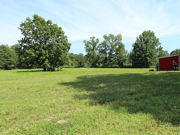 3rd image of 2005 Highway 270 E