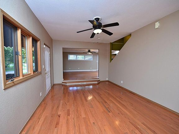 3rd image of 1227 S Maryland Ave