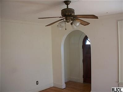 4th image of 317 N Davis Ave