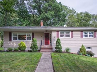 49 Beech Rd, Randolph, NJ 07869