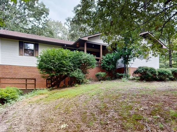 302 Cactus Dr, Benton, KY 42025