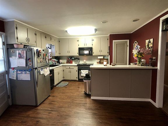 2nd image of 125 Delta Pine Ave