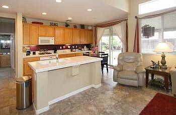 3rd image of 2308 Canary Dr