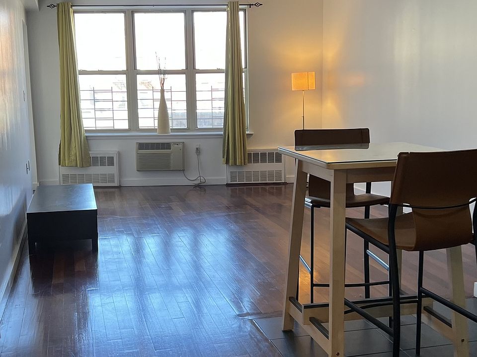 1st image of 2124 Newtown Ave APT 4B