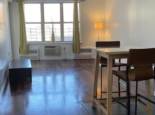 2124 Newtown Ave APT 4A, Astoria, NY 11102