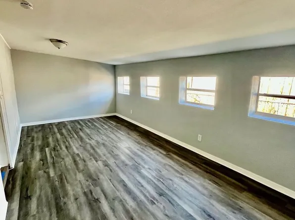 2554 Palm Dr NE, Winter Haven, FL 33881