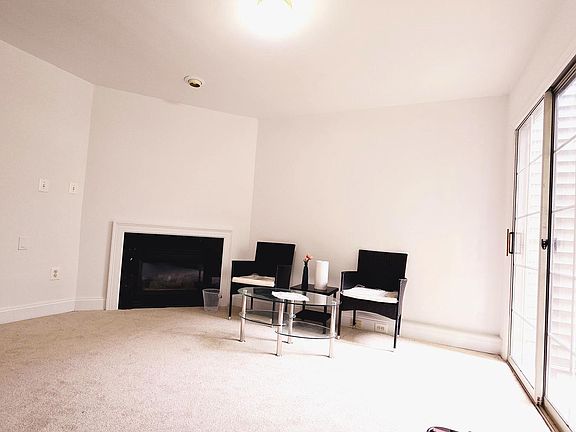 3rd image of 13526 Hamlet Square Ct