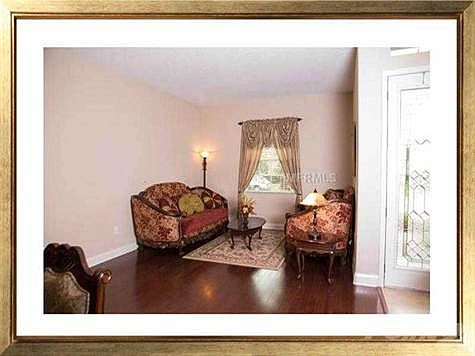 5th image of 8110 Hampton Glen Dr