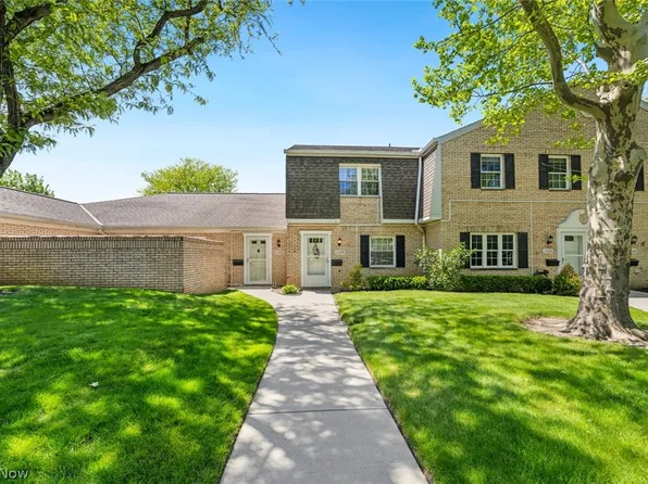 21028 Reserve Ct #G134, Fairview Park, OH 44126